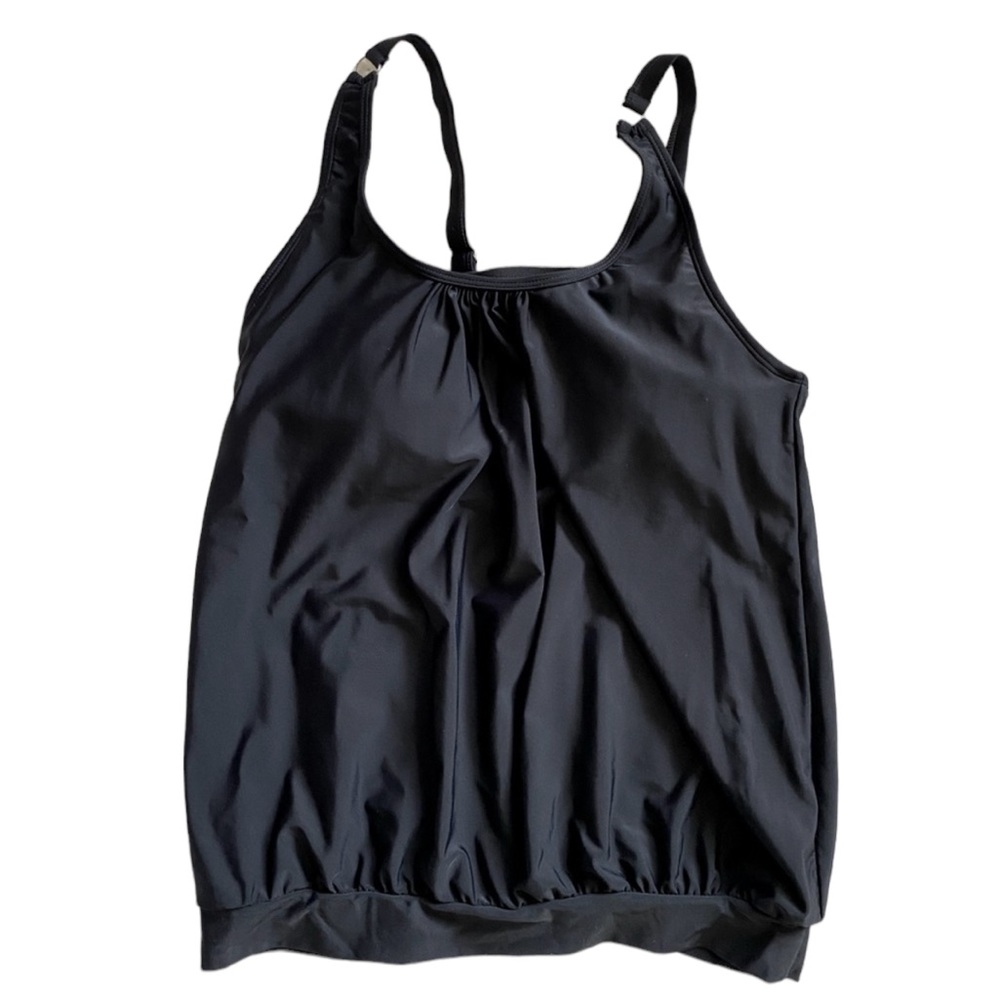 Women’s modest black tankini top size medium built in bra adjustable straps NWT